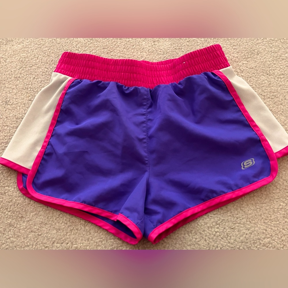 Sketchers Active girl’s shorts size 14/16 in color purple